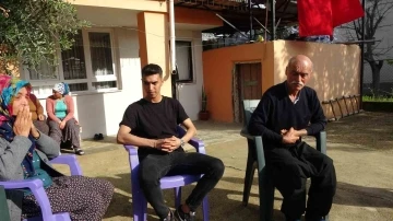 Depremde polis oğlunu kaybeden Duran ailesinin zorlu bayramı
