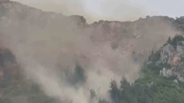 Depremzede vatandaşları tedirgin eden patlama kamerada
