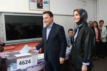 DEVA Partisi lideri Babacan, oyunu Ankara’da kullandı
