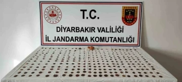 Diyarbakır’da 298 adet tarihi eser ele geçirildi: 7 gözaltı

