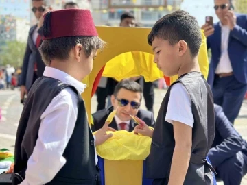 Diyarbakır’da anaokulu öğrencileri ‘Kukla Şenliği’nde buluştu
