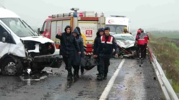 Diyarbakır’da feci kaza: 3 ölü, 2’si ağır 5 yaralı
