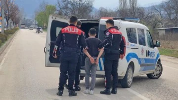 Bursa'da dur ihtarına uymayan sürücü kovalamaca sonucu yakalandı