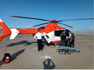 Durumu kötüye giden hastanın imdadına hava ambulansı yetişti

