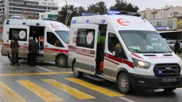Edirne’de 3 otomobilin karıştığı kazada iki kişi yaralandı
