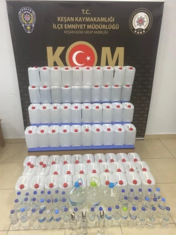 Edirne’de 387 litre sahte alkol ele geçirildi
