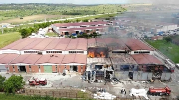 Edirne’de mobilya deposundaki yangın söndürüldü
