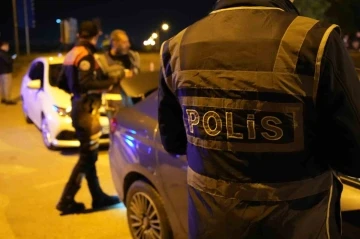 Edirne’de polisin ’dur’ ihtarına uymayan sürücü: &quot;Çevirdik direksiyonu kaçtık&quot;
