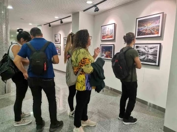 “Ege’nin İncisi: İzmir” fotoğraf sergisine yoğun ilgi
