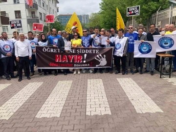 Ankara’da öğrencisi tarafından bıçaklanan öğretmen için basın açıklaması