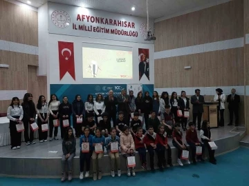Emirdağ Aziziye Anadolu Lisesi ‘Tübitak Projesi’ ödülünü aldı
