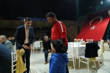 Erbaa Belediyesi depremzedeler için iftar yemeği düzenledi
