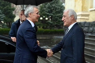 Ermenistan Cumhurbaşkanı Haçaturyan, NATO Genel Sekreteri Stoltenberg’i kabul etti

