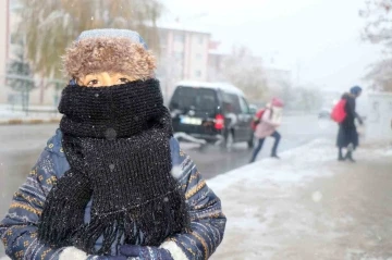 Erzincan’a 2024 yılının ilk karı yağdı
