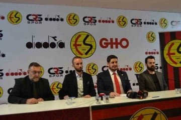 Eskişehirspor Başkanı Koca 4’te 4 yapan takıma destek isteği
