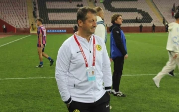Eskişehirspor’da teknik direktör ayrılığı