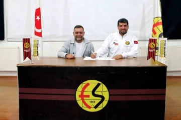 Eskişehirspor Fabrika Futbol Gelişim Akademisi’ne yeni antrenör
