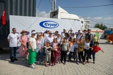 Evyap’tan deprem bölgesine mobil berber tırı ve 10 hijyen istasyonu desteği
