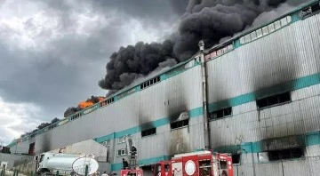 Fabrika yangını! 10 işçi hastaneye kaldırıldı