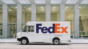 FedEx, yönetici ekibinin yüzde 10'undan fazlasını işten çıkaracak