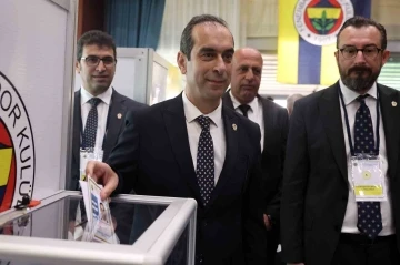 Fenerbahçe Yüksek Divan Kurulu başkan adayları oylarını kullandı

