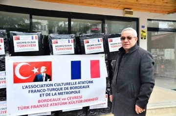 Fransa’dan gelen gurbetçi, depremzedelere yardım gönderdi