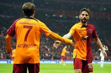 Galatasaray'da 3 isim sınıra takılmadı
