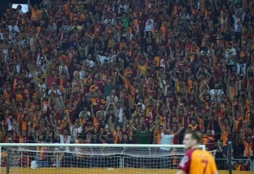 Galatasaray, Nef Stadyumu’nda oynadığı maçlardaki taraftar sayılarını açıkladı
