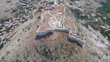 Galyalıların inşa ettiği 2 bin 300 yıllık stratejik kale: Kalecik Kalesi
