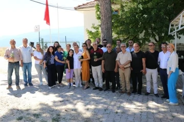 Gazeteciler kendi kentlerinde bir günlüğünü turist olup Safranbolu’yu gezdi
