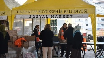 Gaziantep'te depremzedeler için sosyal marketler kuruldu