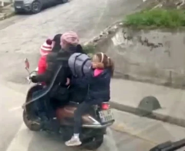 Gaziosmanpaşa’da motosiklet üstünde tehlikeli yolculuk kamerada
