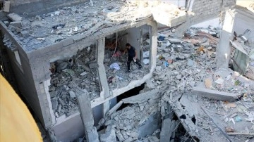 Gazze'nin kuzeyindeki Şucaiye Mahallesi'ndeki yıkım İsrail saldırılarının boyutunu gösteri