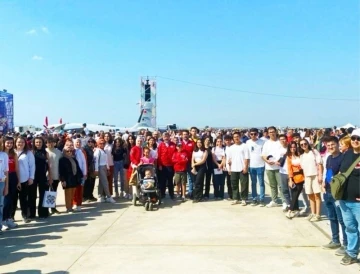Gediz Belediyesi 200 öğrenciyi İzmir Teknofest’e ücretsiz götürdü
