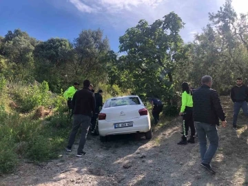 Bursa'da polisten kaçan araç, terk edilmiş olarak bulundu