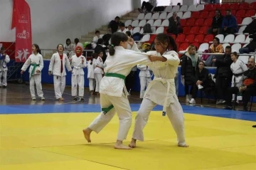 Genç judocular Aydın’ı temsil etmek için ter döktü
