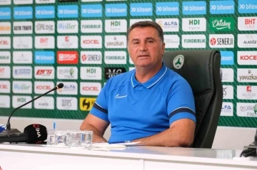 Giresunspor Teknik Direktörü Mustafa Kaplan, ilk 4 haftayı değerlendirdi
