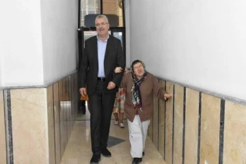 Görme engelli Zeynep Karakuş’un en büyük hayali Cumhurbaşkanı Erdoğan ile tanışmak