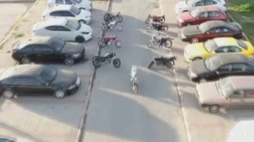 Gümrük kaçağı 13 milyonluk ‘change araçlar’ polisten geçemedi