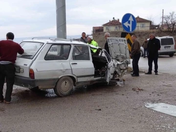 Kütahya Hisarcık'ta trafik kazası: 3 yaralı