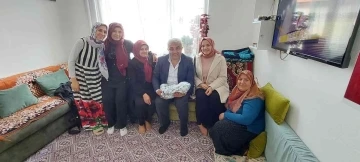Hisarcık’ta yeni doğan bebeklerin ilk hediyesi belediyeden
