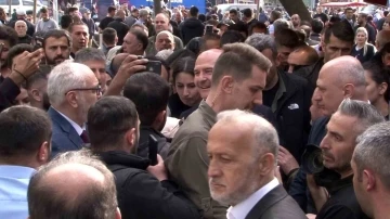 İçişleri Bakanı Süleyman Soylu, Kapalı Çarşı’da coşkuyla karşılandı
