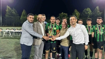 Bursa'da İlkay Gündoğan’ın imzaladığı topla başlayan turnuva şampiyonlar ligi gibi sona erdi