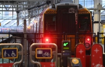 İngiltere’de 40 binden fazla demiryolu çalışanından grev
