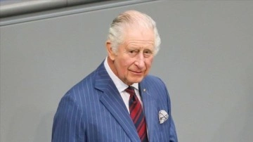 İngiltere Kralı Charles, prostat büyümesi nedeniyle gelecek hafta hastanede tedavi görecek