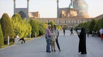 İran, turizmi canlandırmak amacıyla 32 ülkeyle vizeyi tek taraflı kaldırma kararı aldı