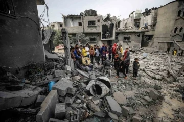 İsrail’den Gazze’deki 3 noktaya saldırı: 25 kişi hayatını kaybetti
