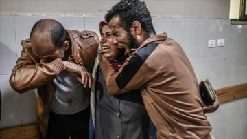 İsrail, Gazze'de "insani ara"nın bitmesinin ardından saldırılarını artırarak sürdürüy