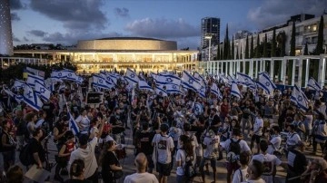 İsrail Yüksek Mahkemesi, yürütme üzerindeki denetimini kaldıracak yasayı iptal etti