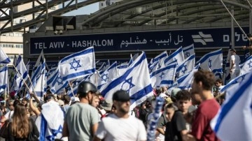 İsrail'de Netanyahu hükümeti karşıtı protestocular mücadeleye devam edeceklerini söylüyor